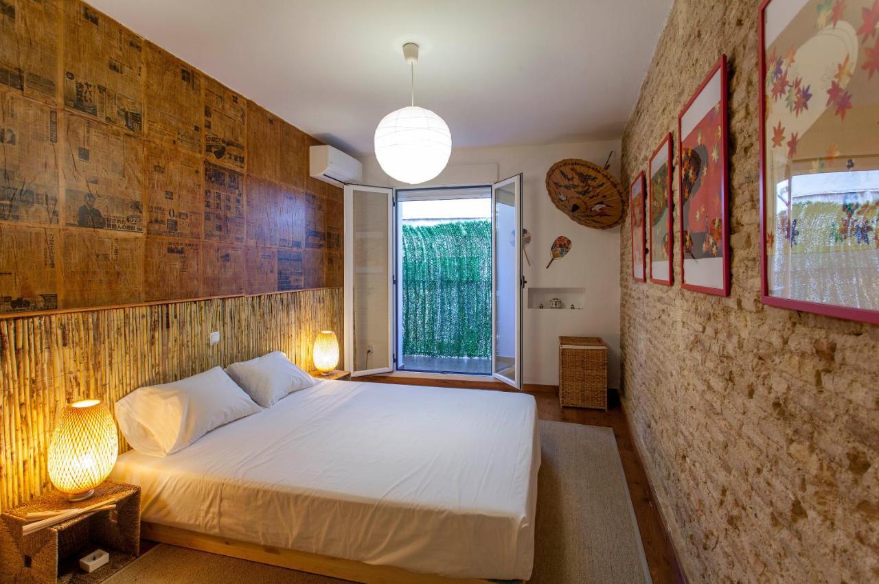 Luxurious & Alluring Home In Historic Town 발렌시아 외부 사진